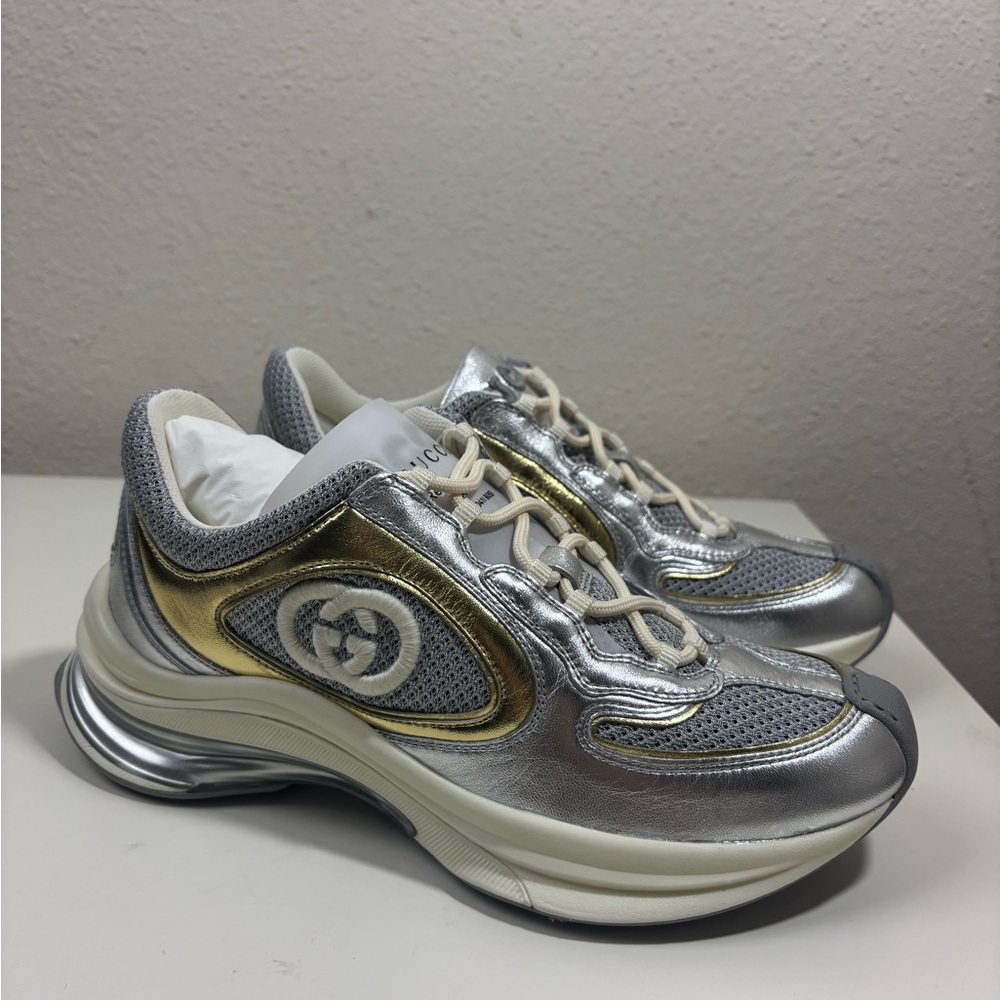 Gucci Run ultralight Low Top Sneakers - Picture 4 of 8